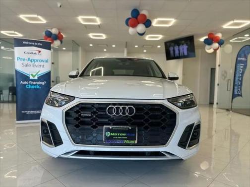 2024 Audi Q5 45 S line Premium Plus