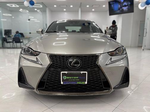 2018 Lexus IS 300 Base