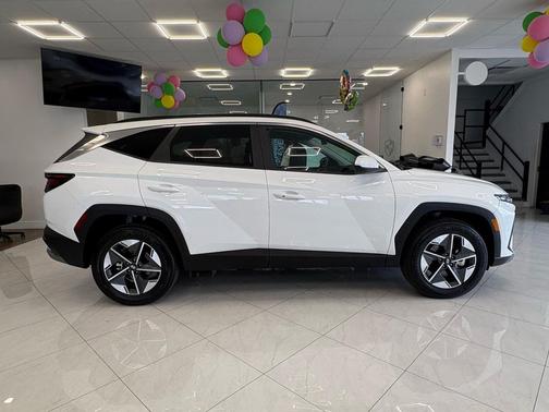 Serenity White Pearl 2026 Hyundai TUCSON SEL