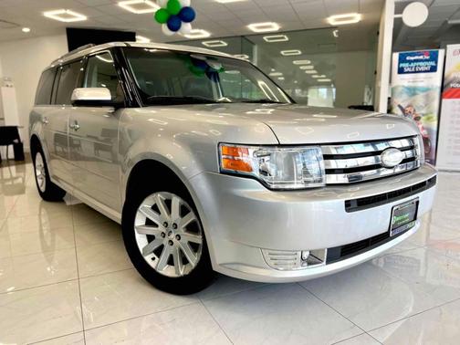 Photo 3 of 31 of 2012 Ford Flex SEL