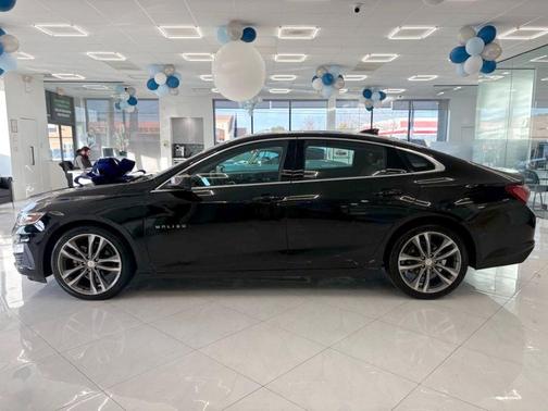 2022 Chevrolet Malibu FWD LT