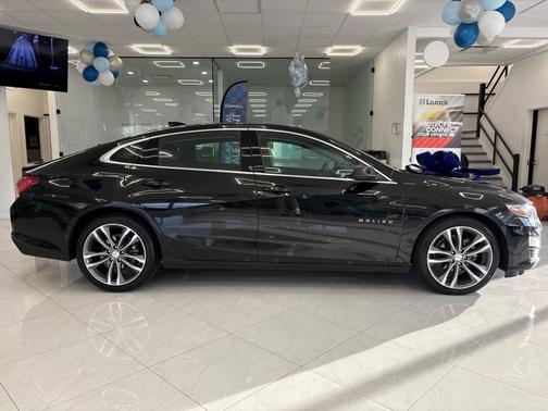 2022 Chevrolet Malibu FWD LT