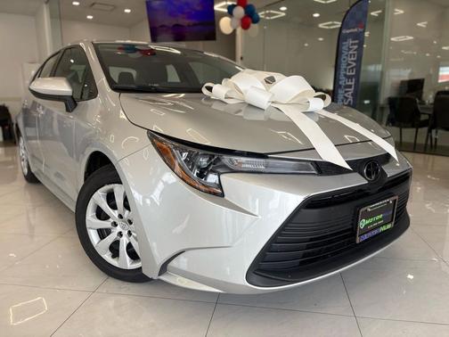 Classic Silver Metallic 2025 Toyota Corolla LE