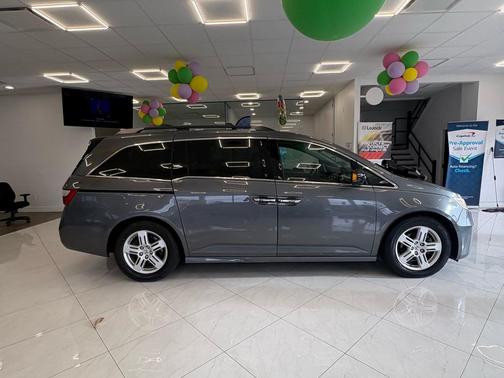 Polished Metal Metallic 2013 Honda Odyssey Touring