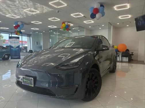 2021 Tesla Model Y Standard Range Rear-Wheel Drive