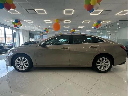 2022 Chevrolet Malibu FWD LT
