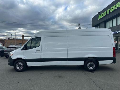 2022 Mercedes-Benz Sprinter 2500 High Roof