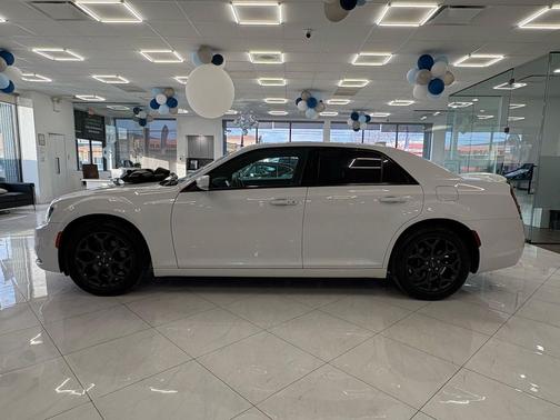 2019 Chrysler 300 S