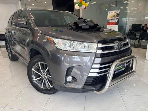 Predawn Gray Mica 2017 Toyota Highlander XLE