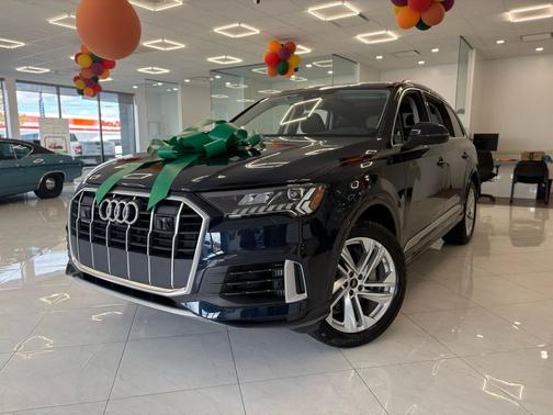 2024 Audi Q7 55 Premium Plus