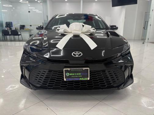 Black 2026 Toyota Camry SE