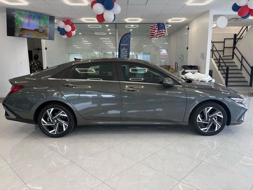 Gray 2025 Hyundai ELANTRA HEV Limited