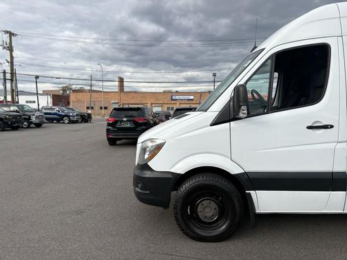 2017 Mercedes-Benz Sprinter 2500 High Roof V6