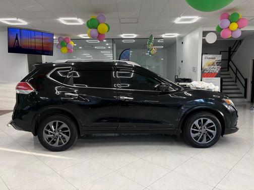 Magnetic Black 2016 Nissan Rogue SL