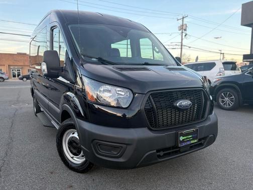2022 Ford Transit-250 Base