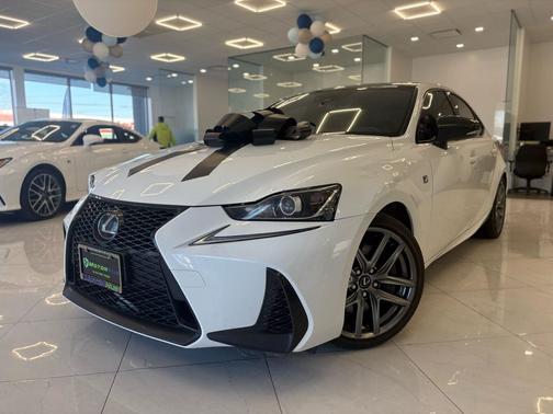 2018 Lexus IS 300 Base