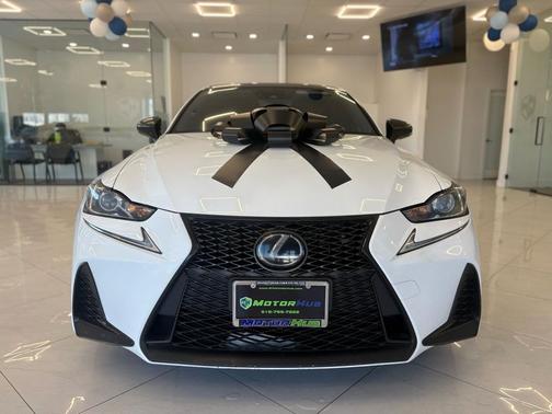 2018 Lexus IS 300 Base
