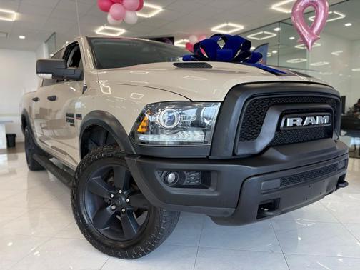 2019 RAM 1500 SLT