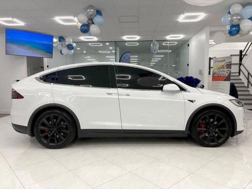 2021 Tesla Model X Performance Dual Motor All-Wheel Drive