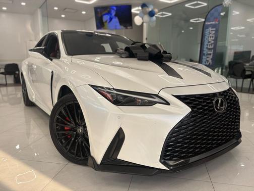 2022 Lexus IS 300 Base