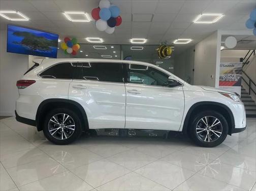 2017 Toyota Highlander LE Plus