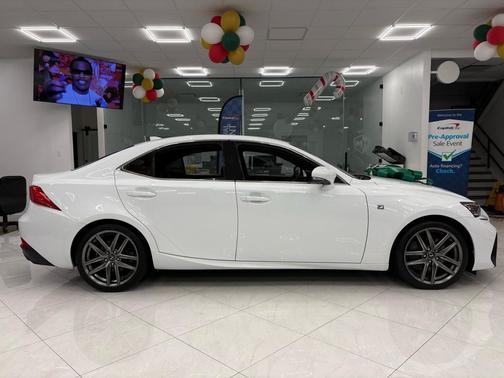 2017 Lexus IS 300 Base