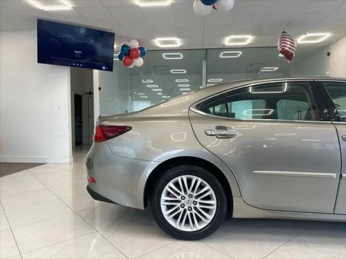 2016 Lexus ES 350 Base