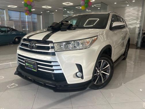 Blizzard Pearl 2018 Toyota Highlander XLE
