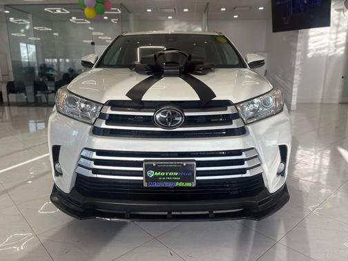Blizzard Pearl 2018 Toyota Highlander XLE