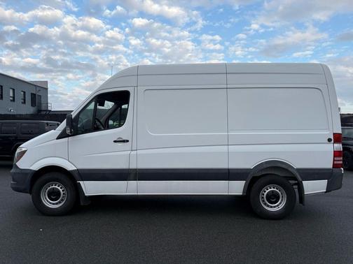 2017 Mercedes-Benz Sprinter 2500 Standard Roof V6