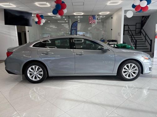 Gray 2023 Chevrolet Malibu FWD 1LT