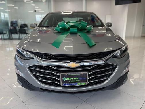 Gray 2023 Chevrolet Malibu FWD 1LT