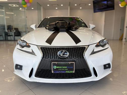 White 2016 Lexus IS 300 Base