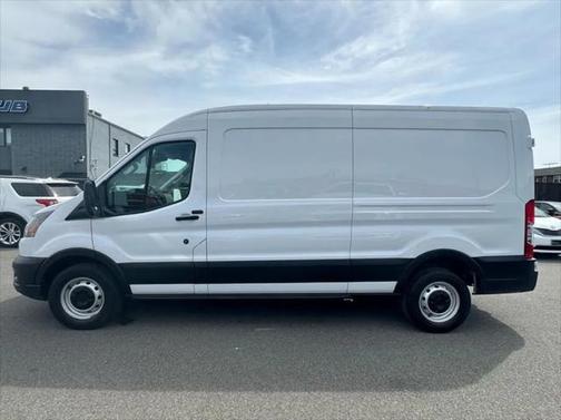 2022 Ford Transit-150 Base