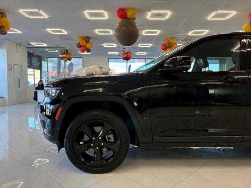 2023 Jeep Grand Cherokee L Altitude