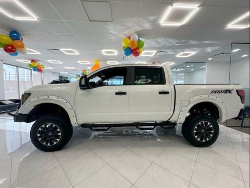2019 Nissan Titan PRO-4X