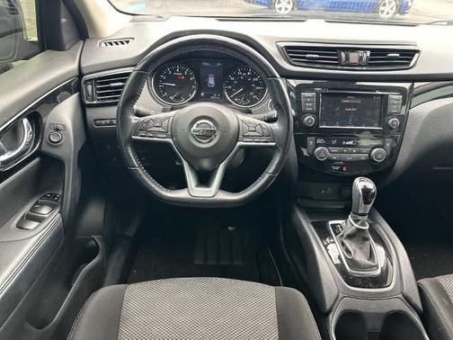 2021 Nissan Rogue Sport SV