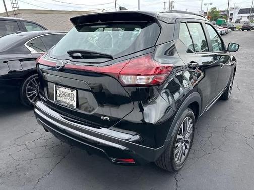 2024 Nissan Kicks SR