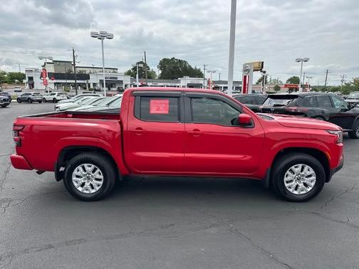 2022 Nissan Frontier SV