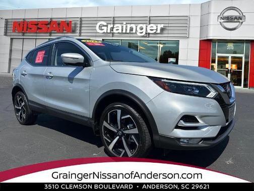 2022 Nissan Rogue Sport SL
