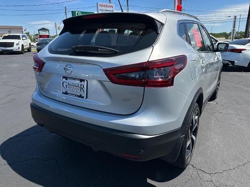 2022 Nissan Rogue Sport SL