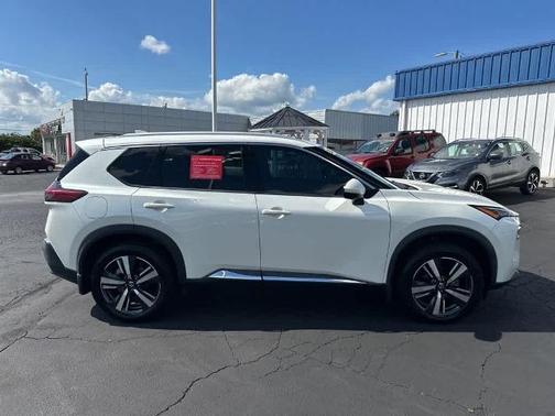 2021 Nissan Rogue SL