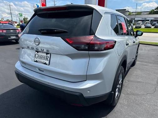 2024 Nissan Rogue S
