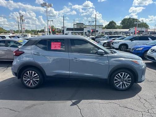 2023 Nissan Kicks SV