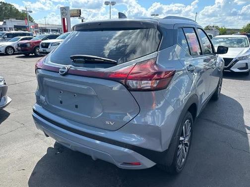 2023 Nissan Kicks SV