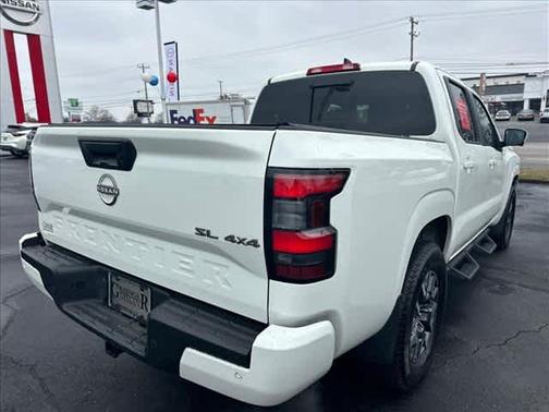 2025 Nissan Frontier SL