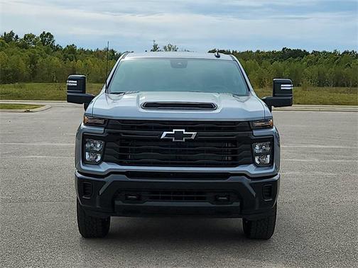 2026 Chevrolet Silverado 2500 Custom