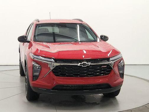 Apex Red 2026 Chevrolet Trax FWD 2RS