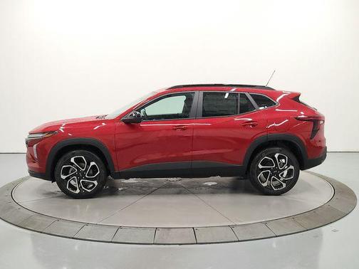 Apex Red 2026 Chevrolet Trax FWD 2RS