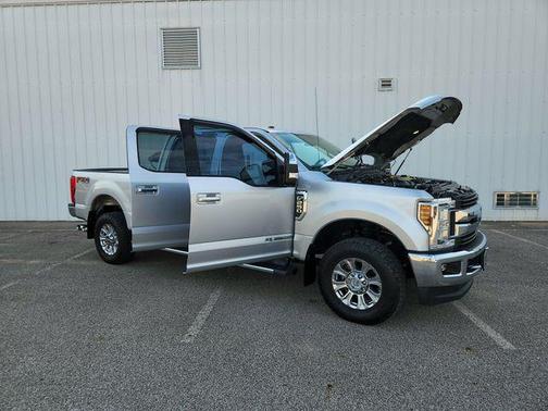 INGOT SILVER METALLIC 2018 Ford F-250 XLT